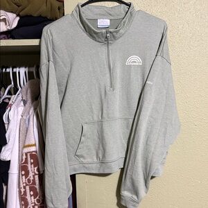 Columbia Women's Light Gray Pullover Sweater